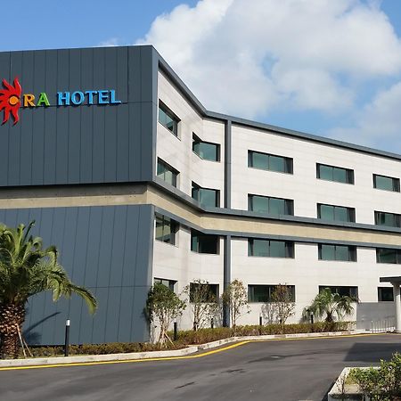 Ra Tourist Hotel Чеджудо Экстерьер фото